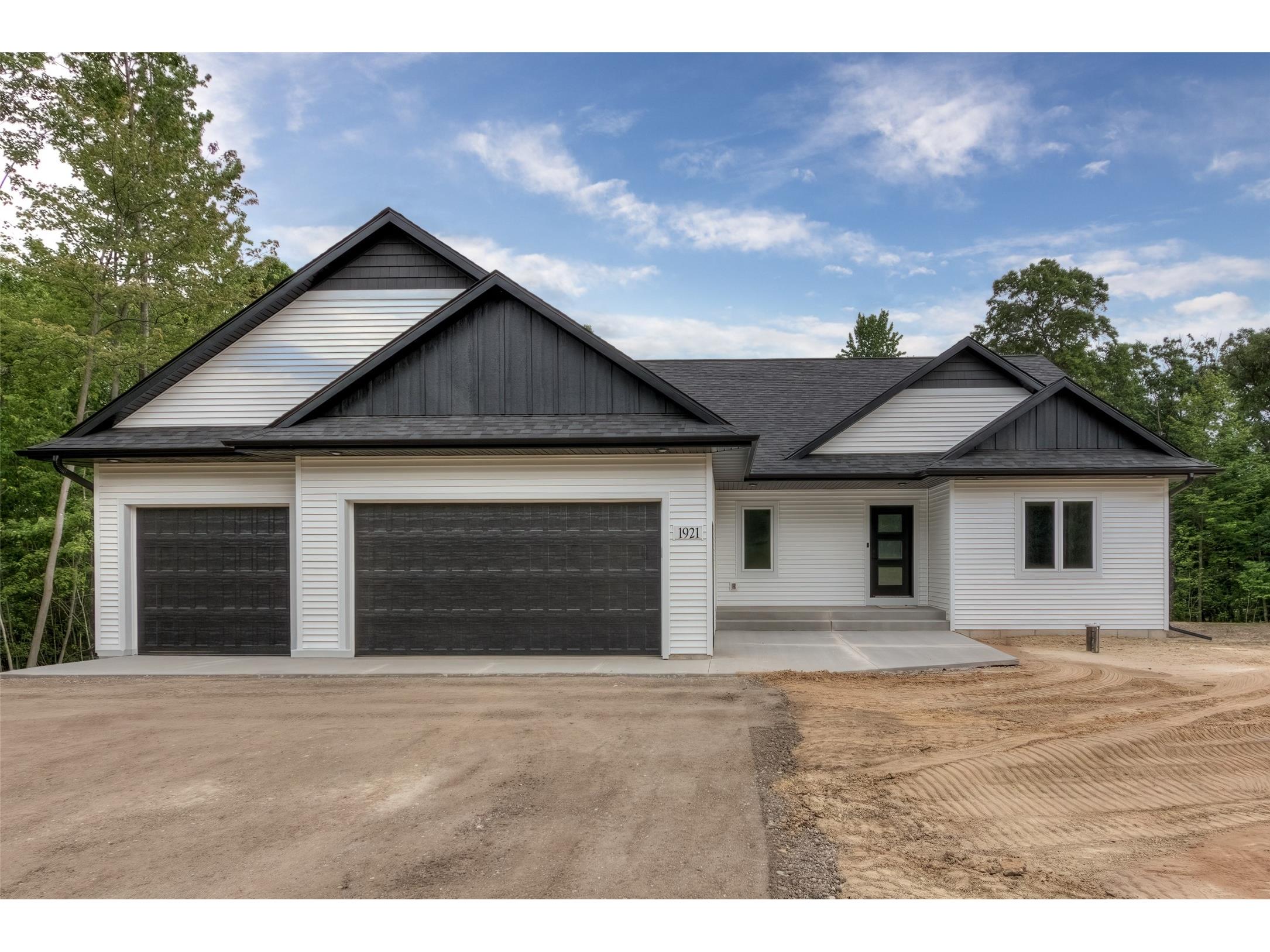 1921 Legacy Drive Eau Claire WI 54703 1601871 image1