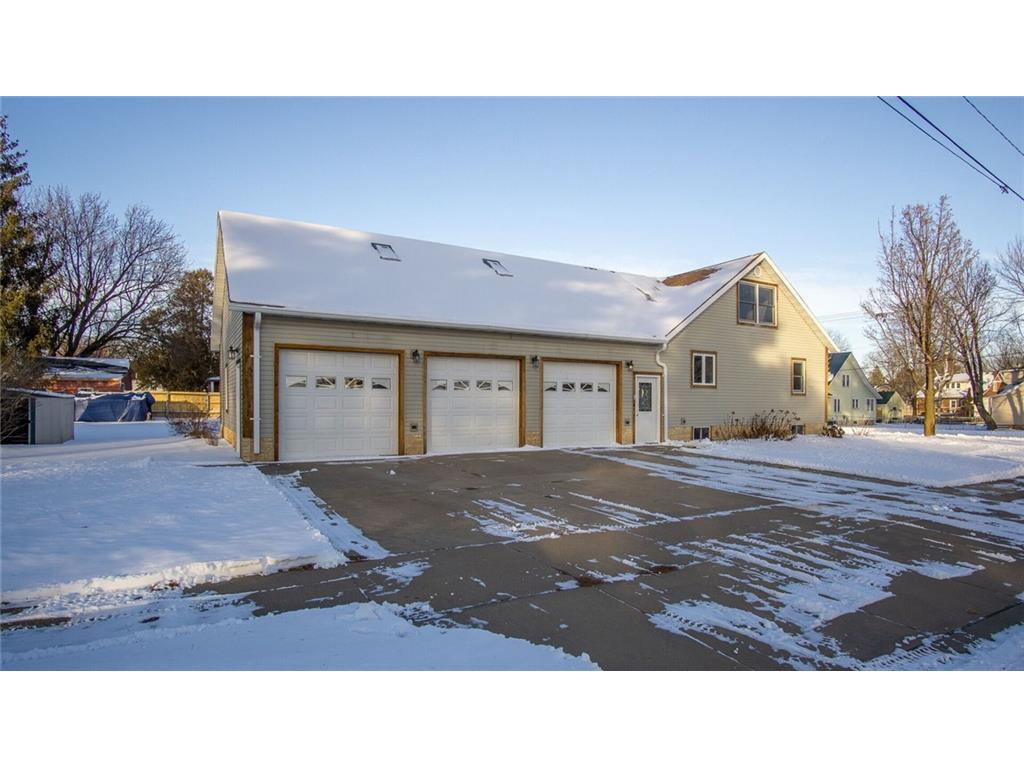 1921 Riggs Street Bloomer WI 54724 1579107 image1