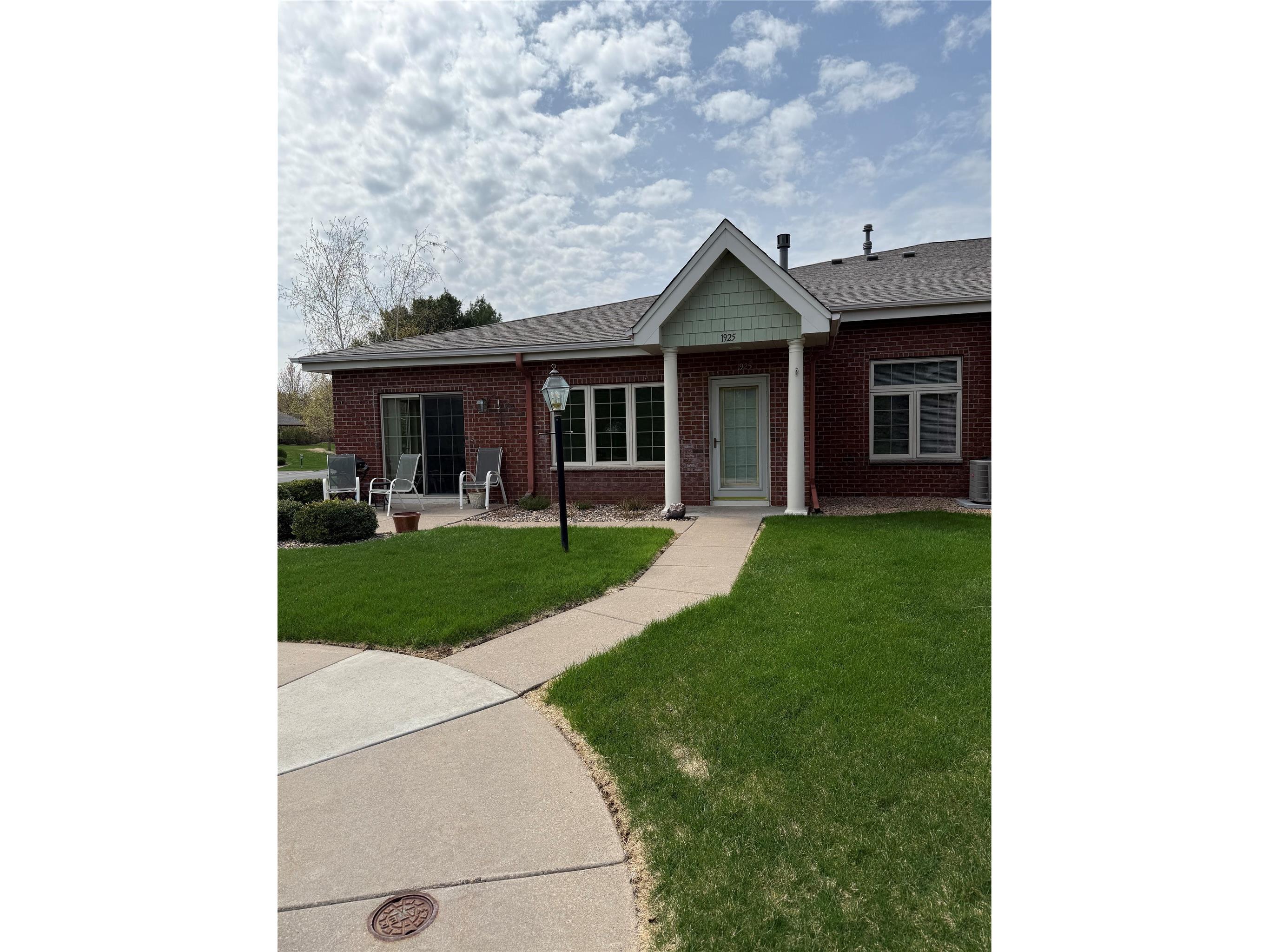 1925 Hunter Hill Road Hudson WI 54016 1600436 image1