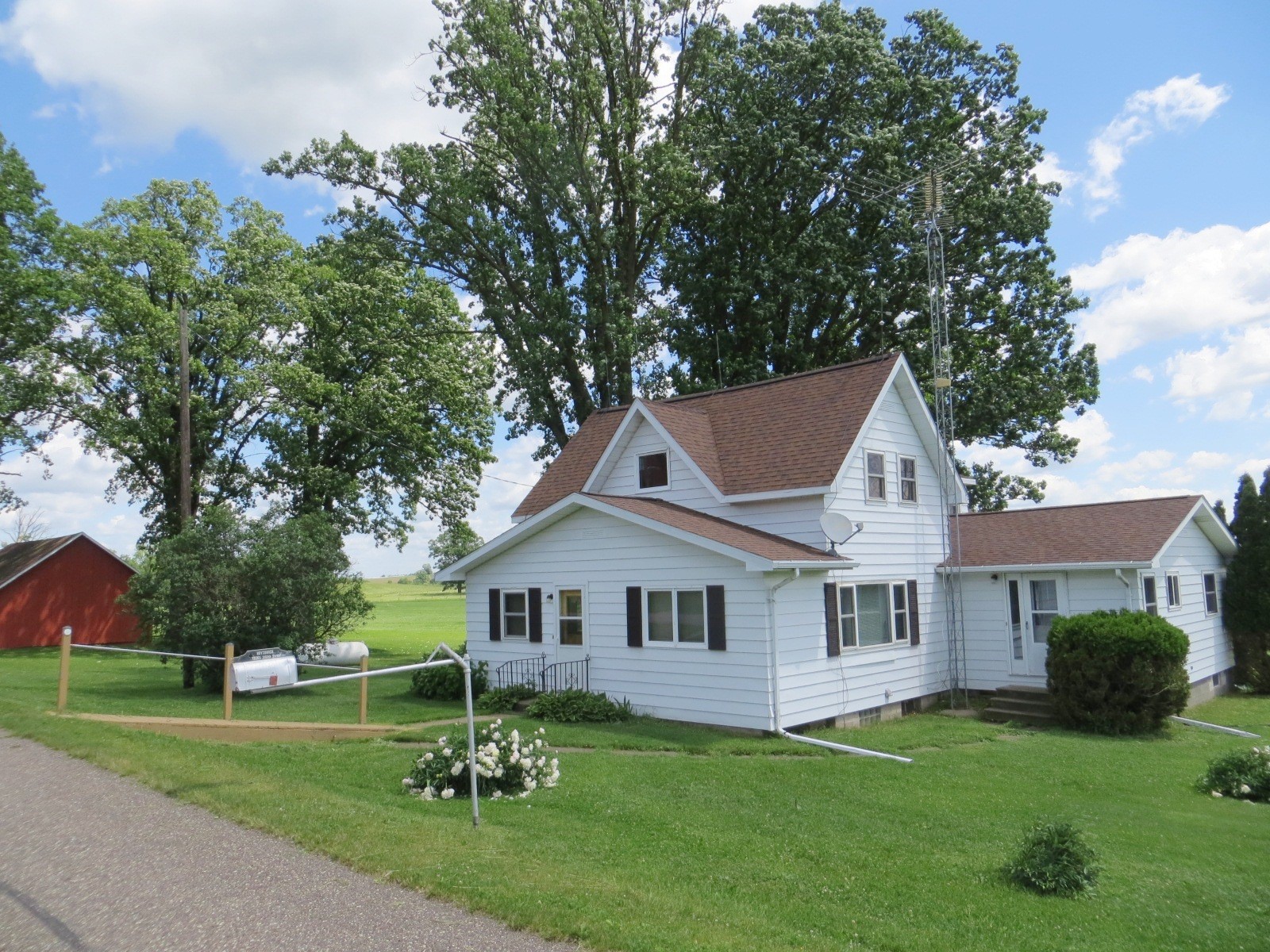 19265 350th Street Stanley WI 54768 1602944 image1
