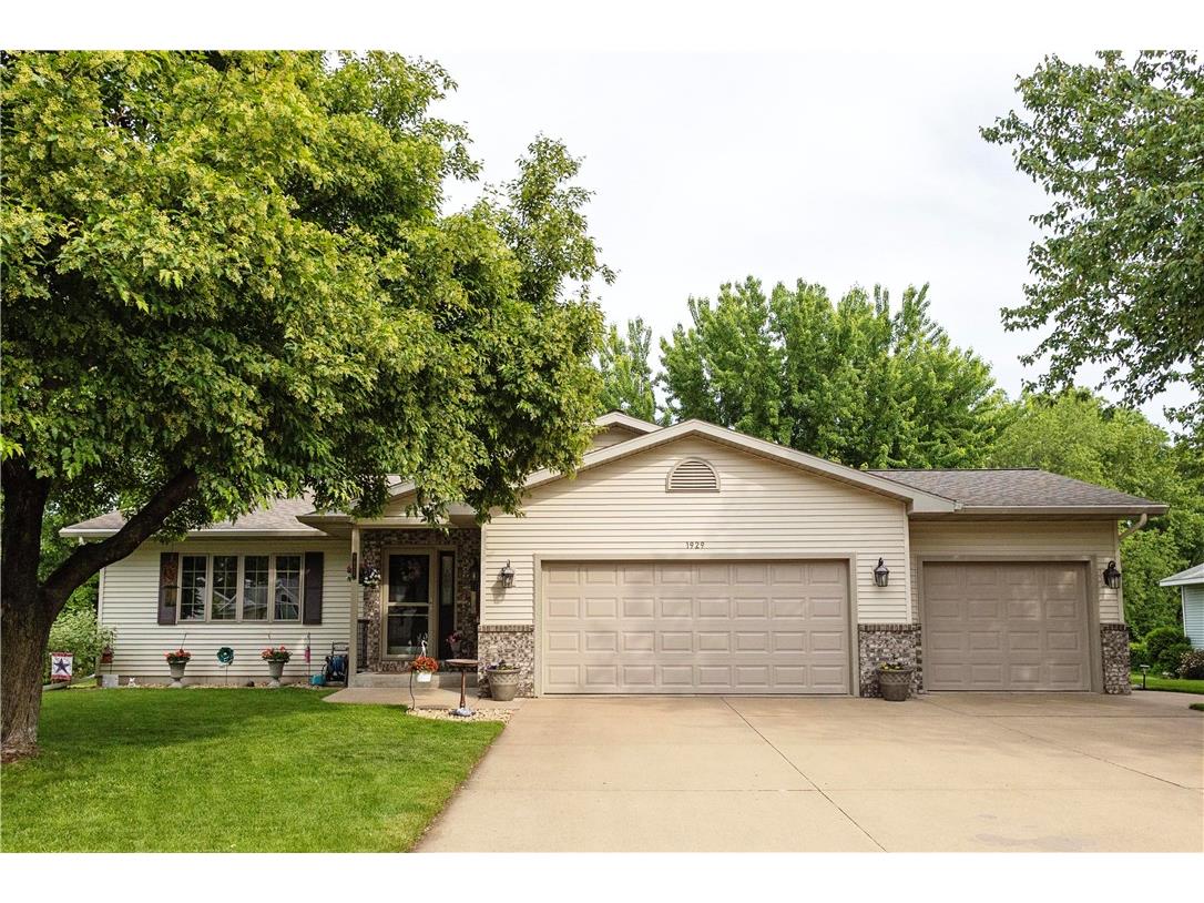 1929 Seclusion Drive Eau Claire WI 54703 1592343 image1