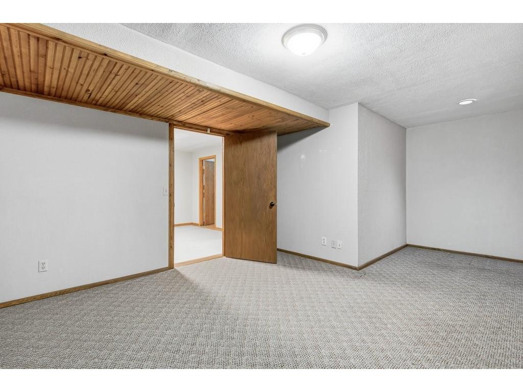 1930 Meadow Lane Eau Claire WI 54701 1603331 image25