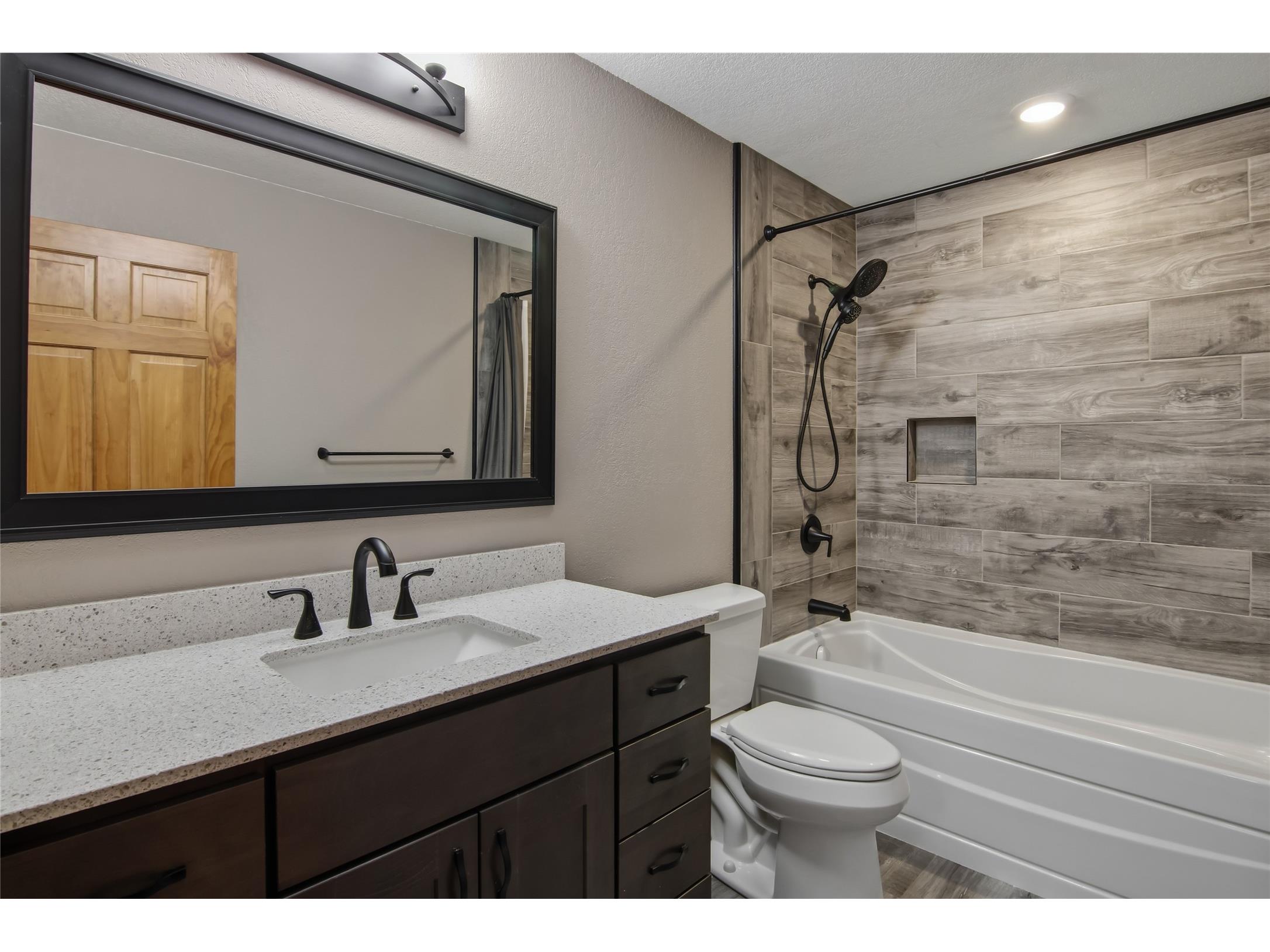 1944 16 1/2 Avenue Cameron WI 54822 - Red Cedar 1601723 image12