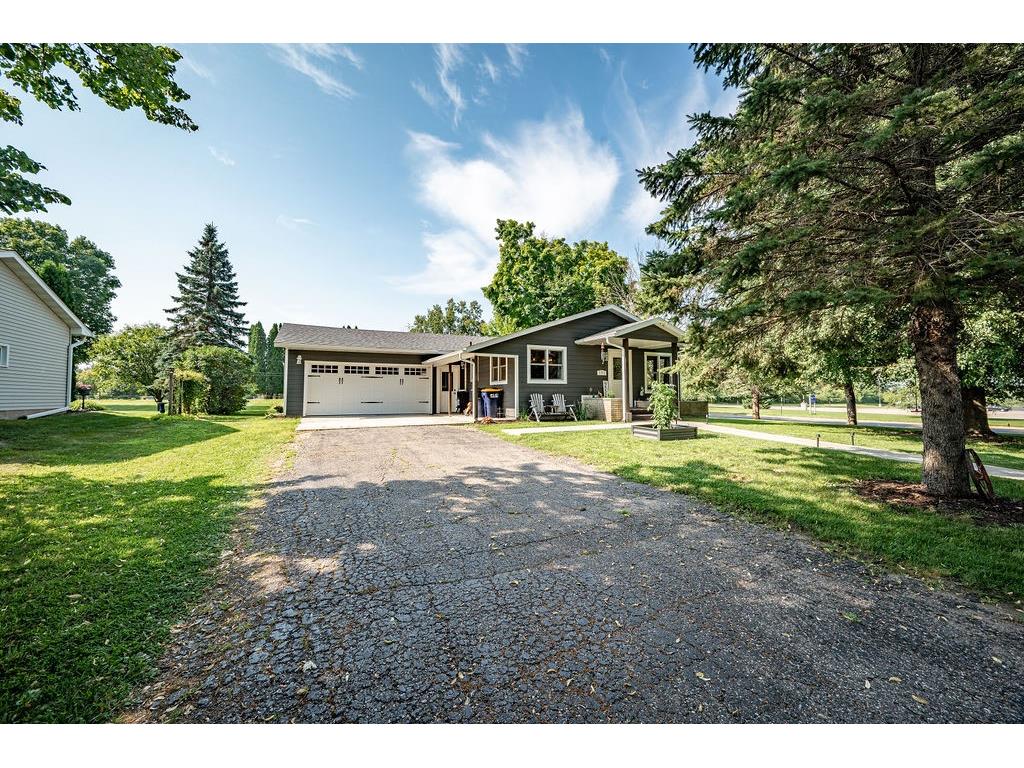 195 W Humble Avenue Ellsworth WI 54011 1598969 image1