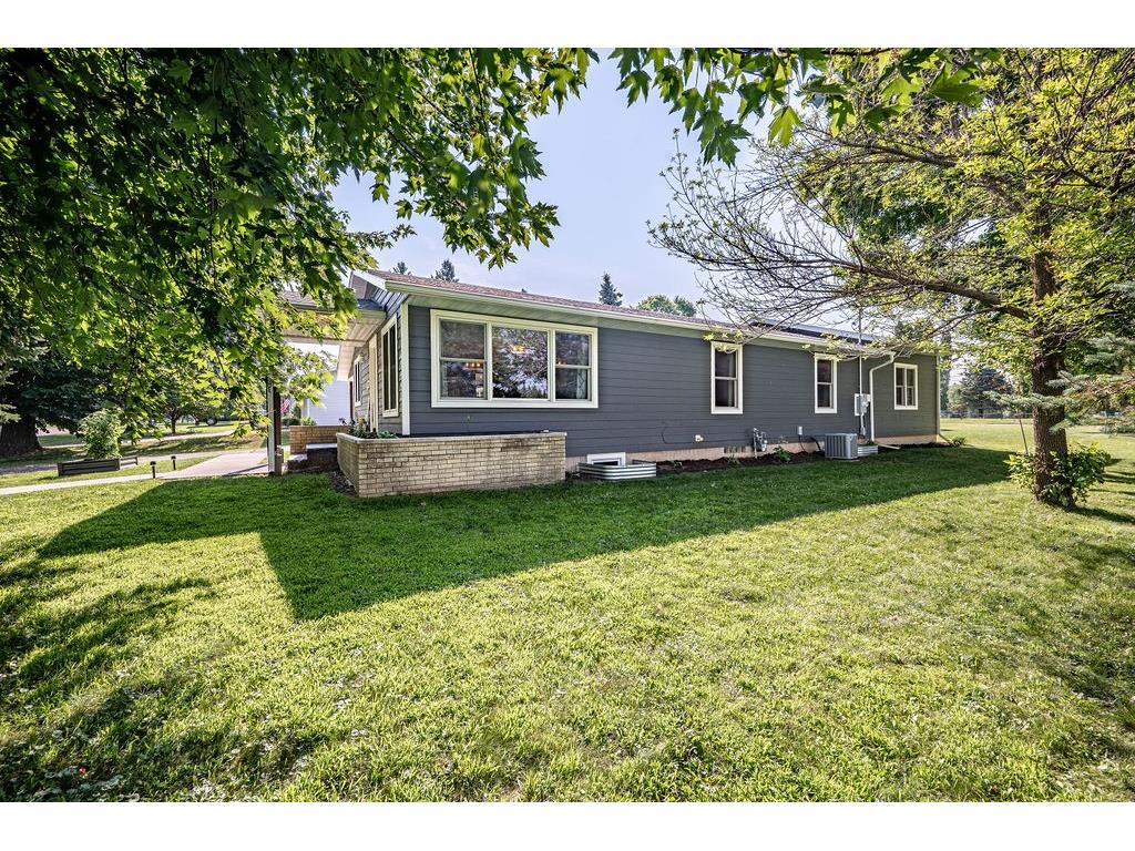 195 W Humble Avenue Ellsworth WI 54011 1598969 image24