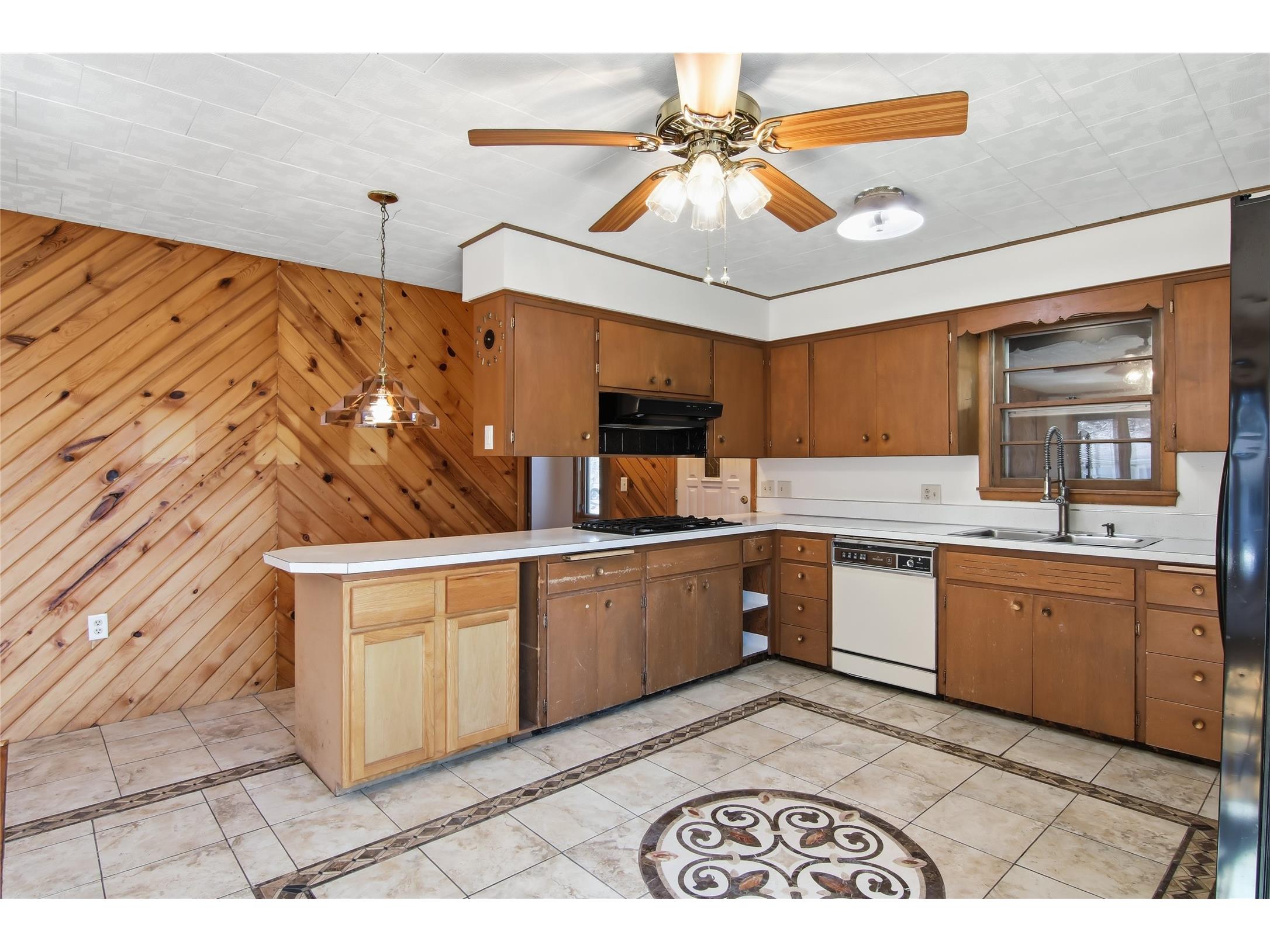 1953 Francis Street Eau Claire WI 54703 1599394 image8
