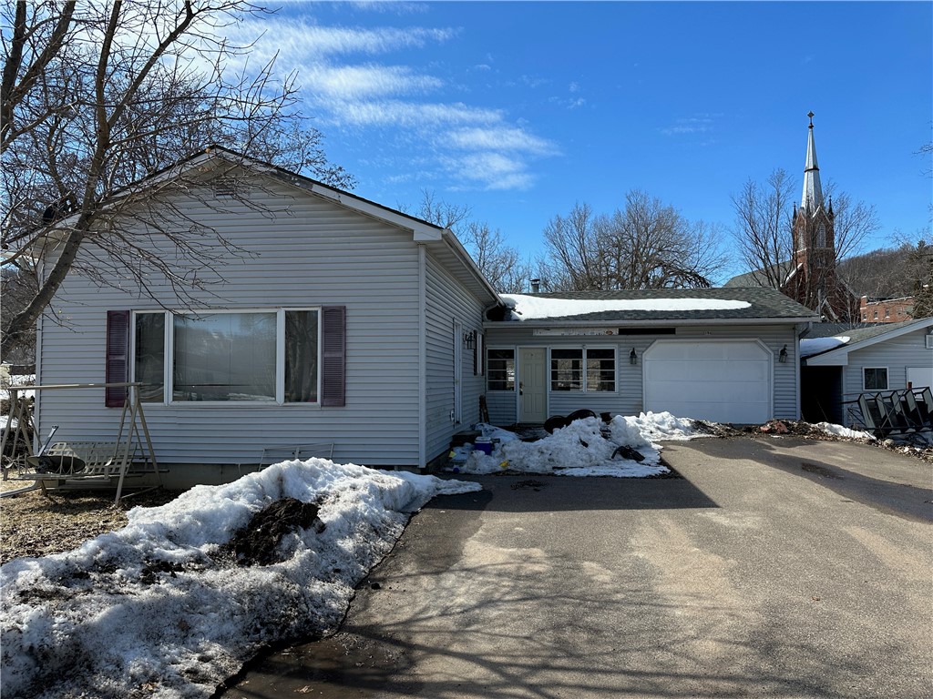 196 1st Street Plum City WI 54761 1571736 image1