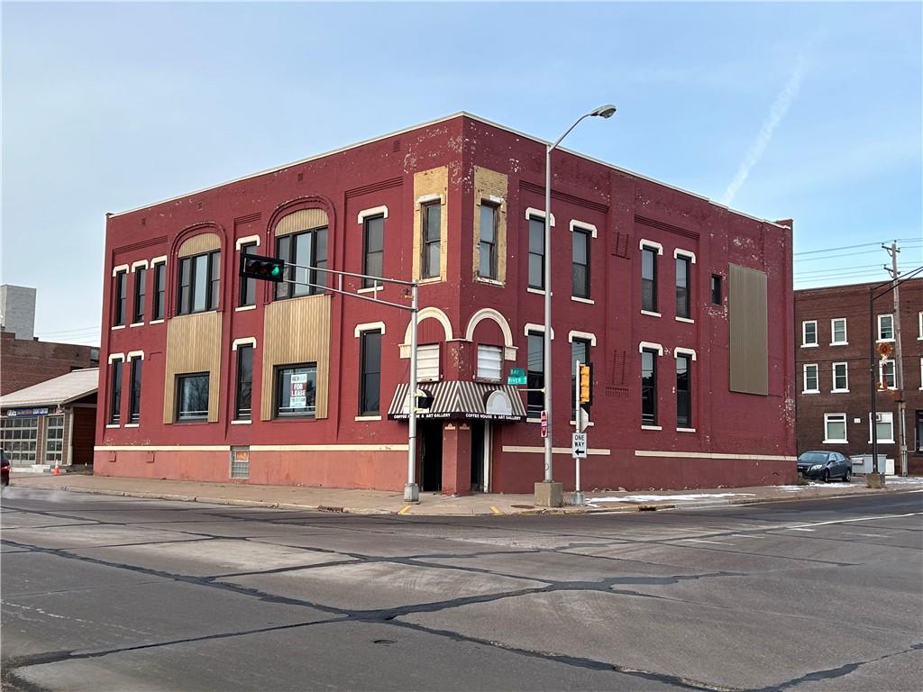 2 Bay Street Chippewa Falls WI 54729 1579585 image1