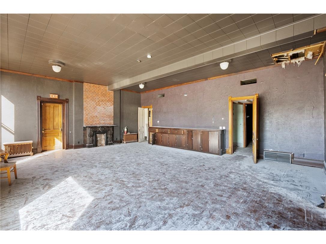 2 Bay Street Chippewa Falls WI 54729 1598793 image3