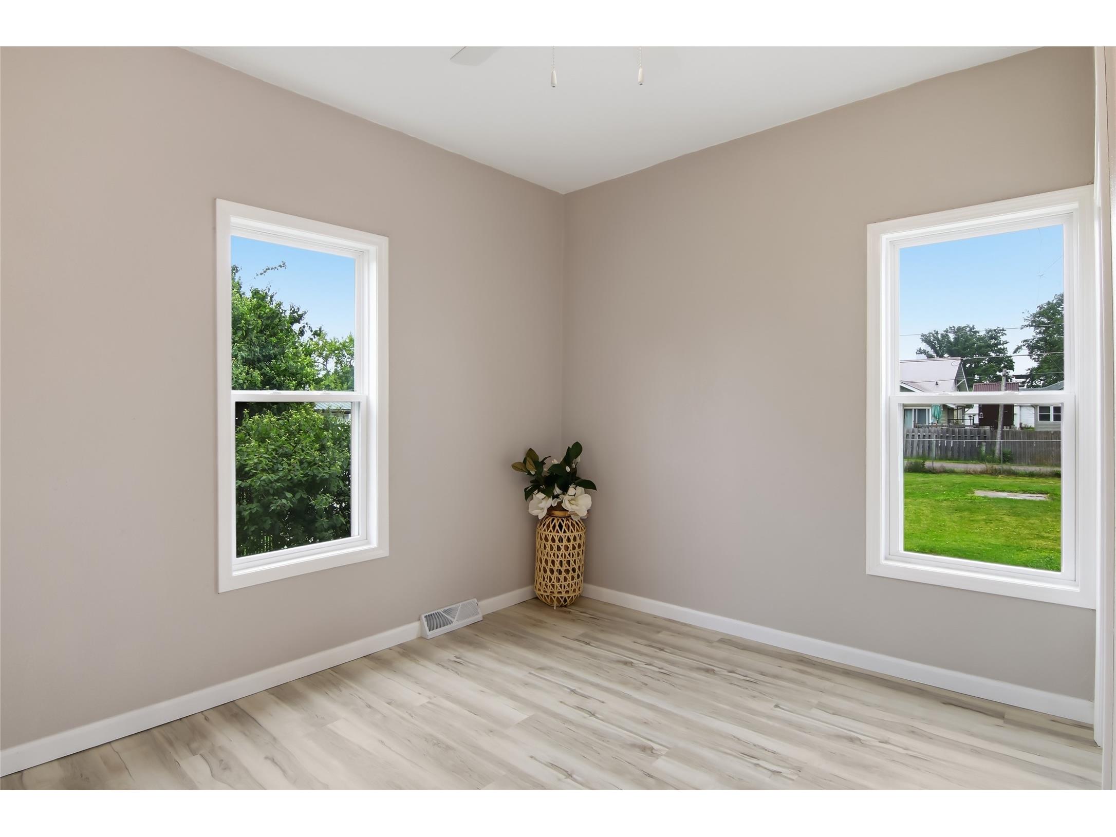 20 N 4th Street Barron WI 54812 1602714 image16