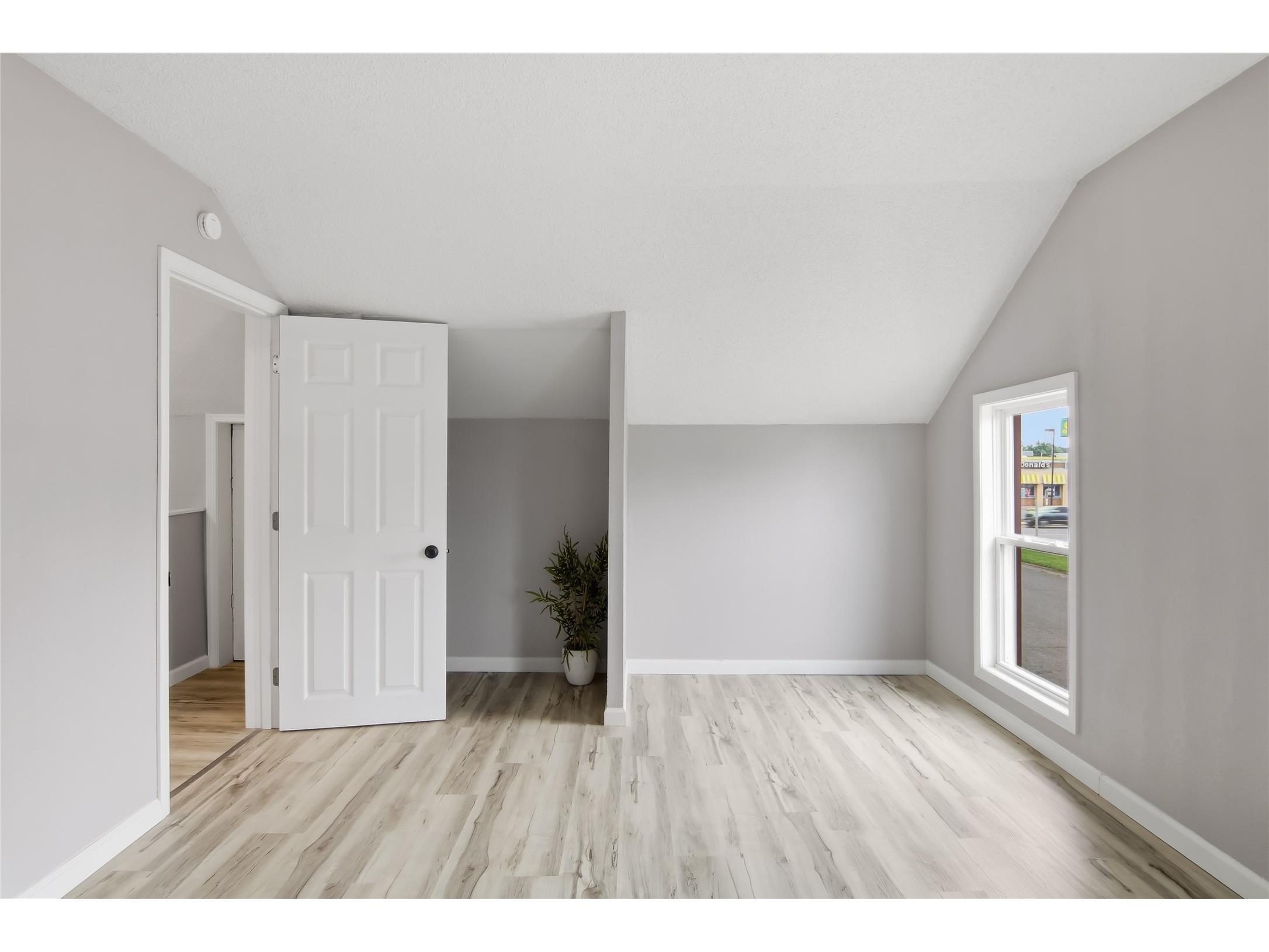 20 N 4th Street Barron WI 54812 1602714 image23