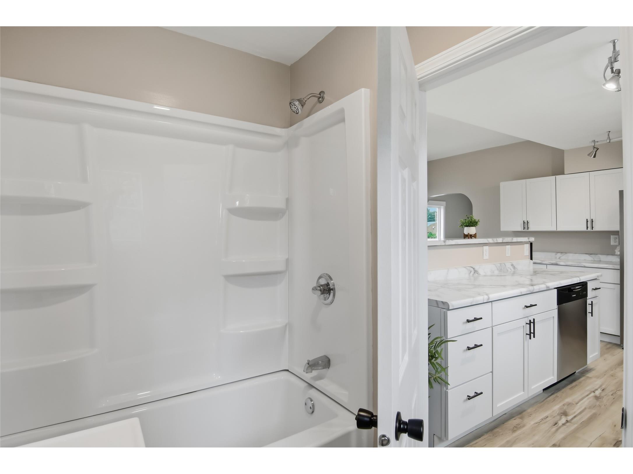 20 N 4th Street Barron WI 54812 1602714 image25