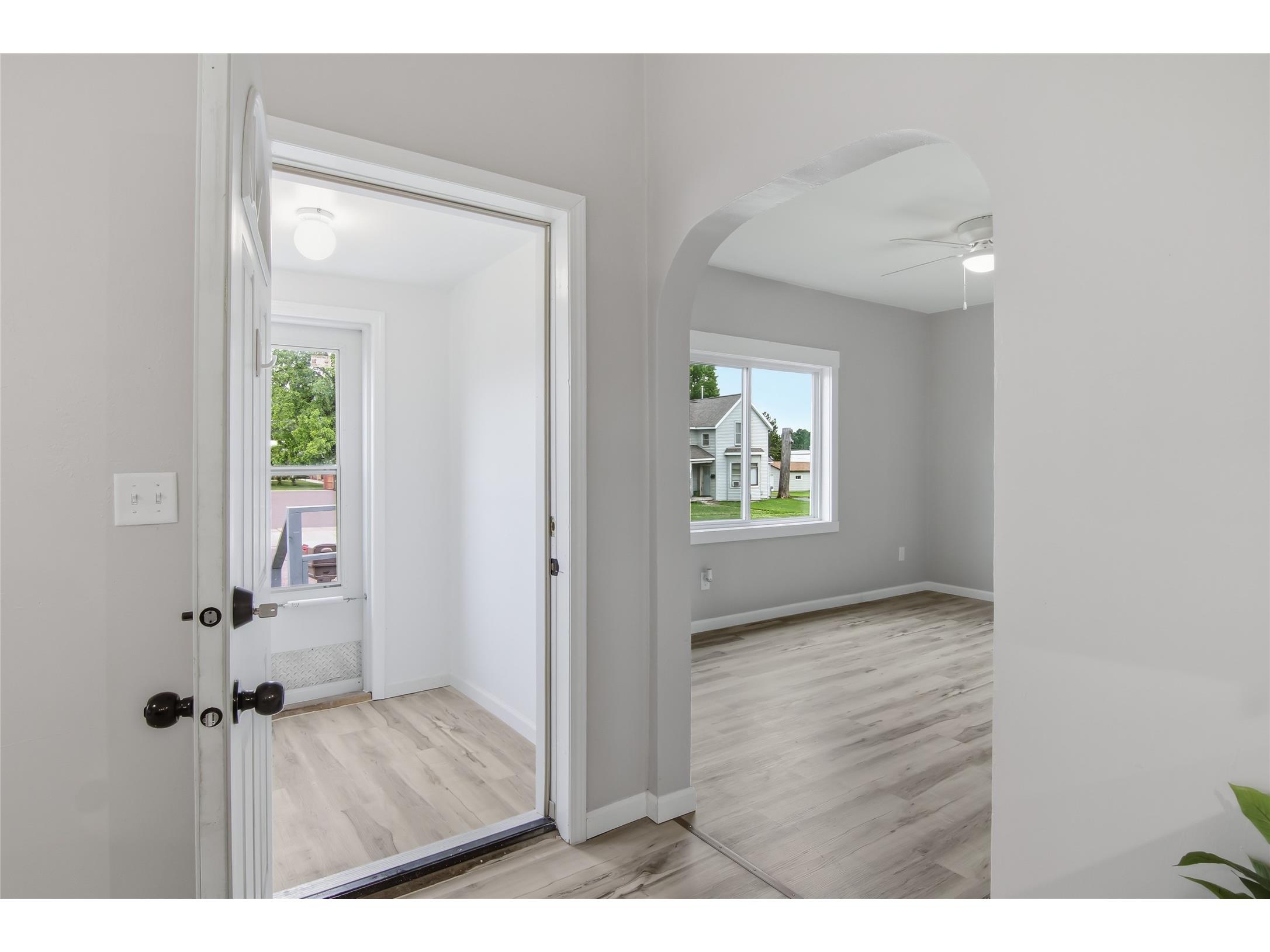20 N 4th Street Barron WI 54812 1602714 image27