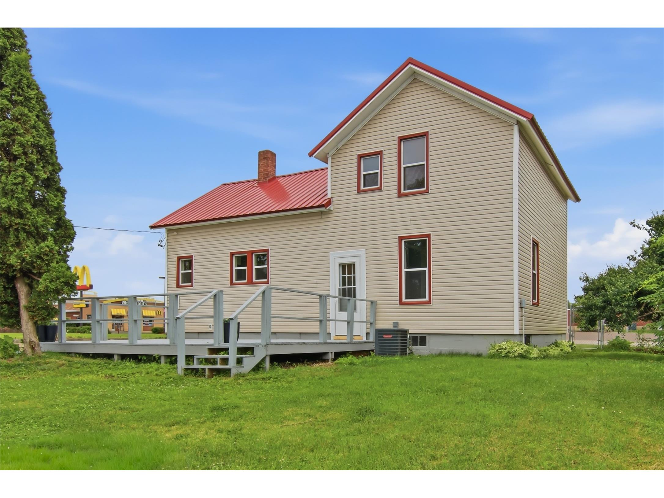 20 N 4th Street Barron WI 54812 1602714 image32