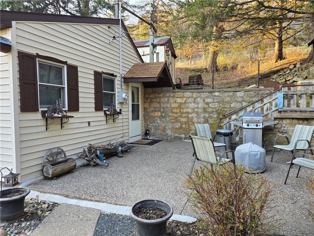 200 Laue Alma WI 54610 1590818 image1