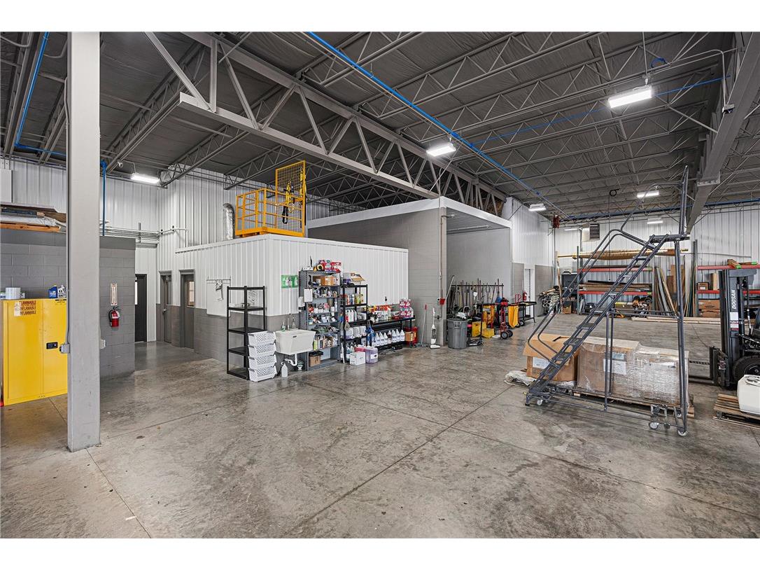 2000 Stout Street Menomonie WI 54751 1586675 image25