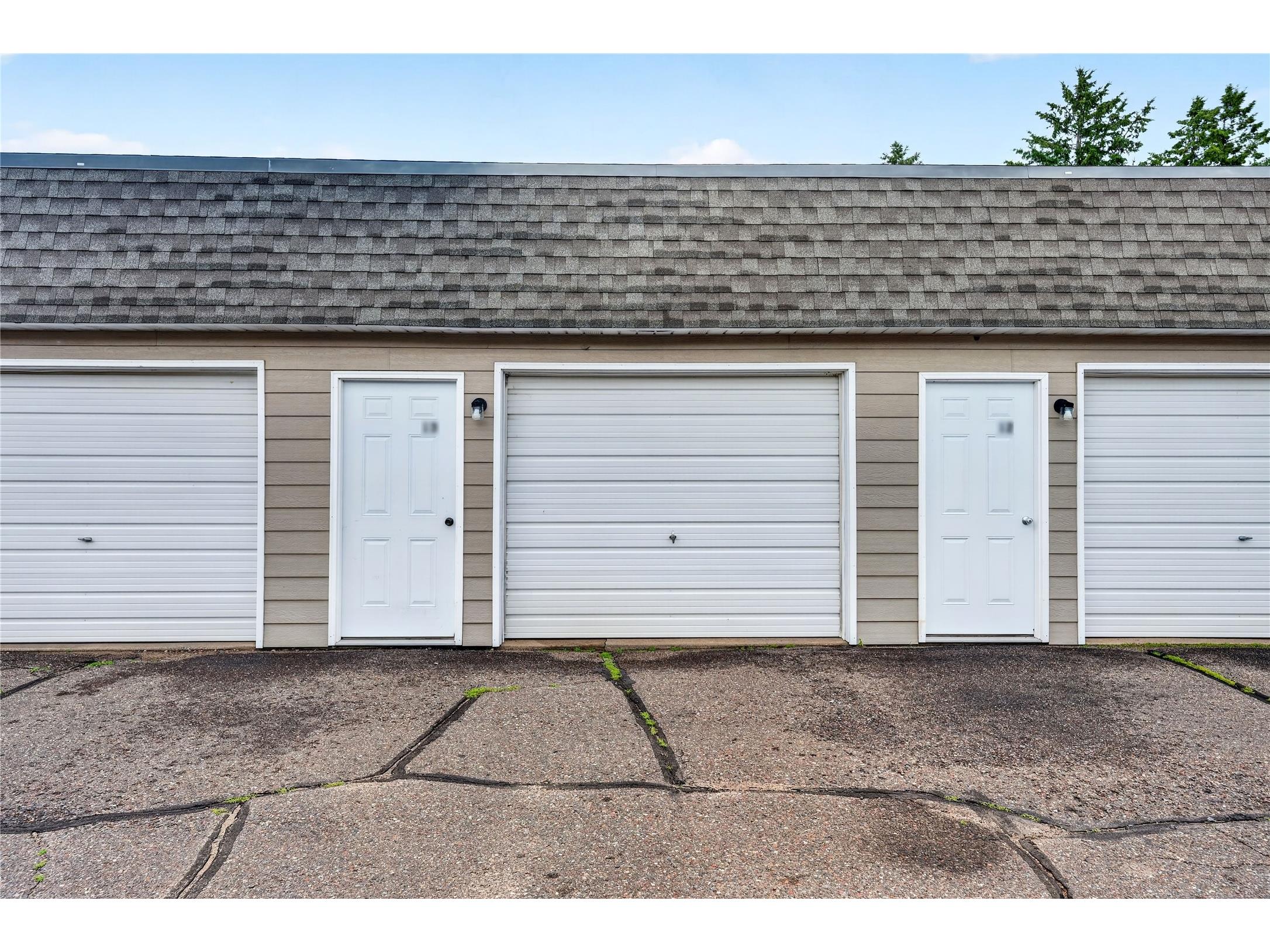 2006 21 3/8 Street #409 Rice Lake WI 54868 - Rice 1602419 image2