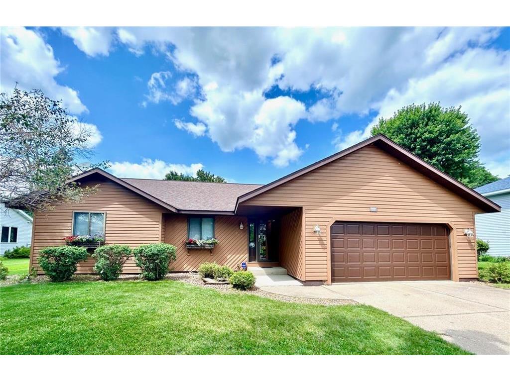 2006 Meadow Lane Eau Claire WI 54701 1584057 image1