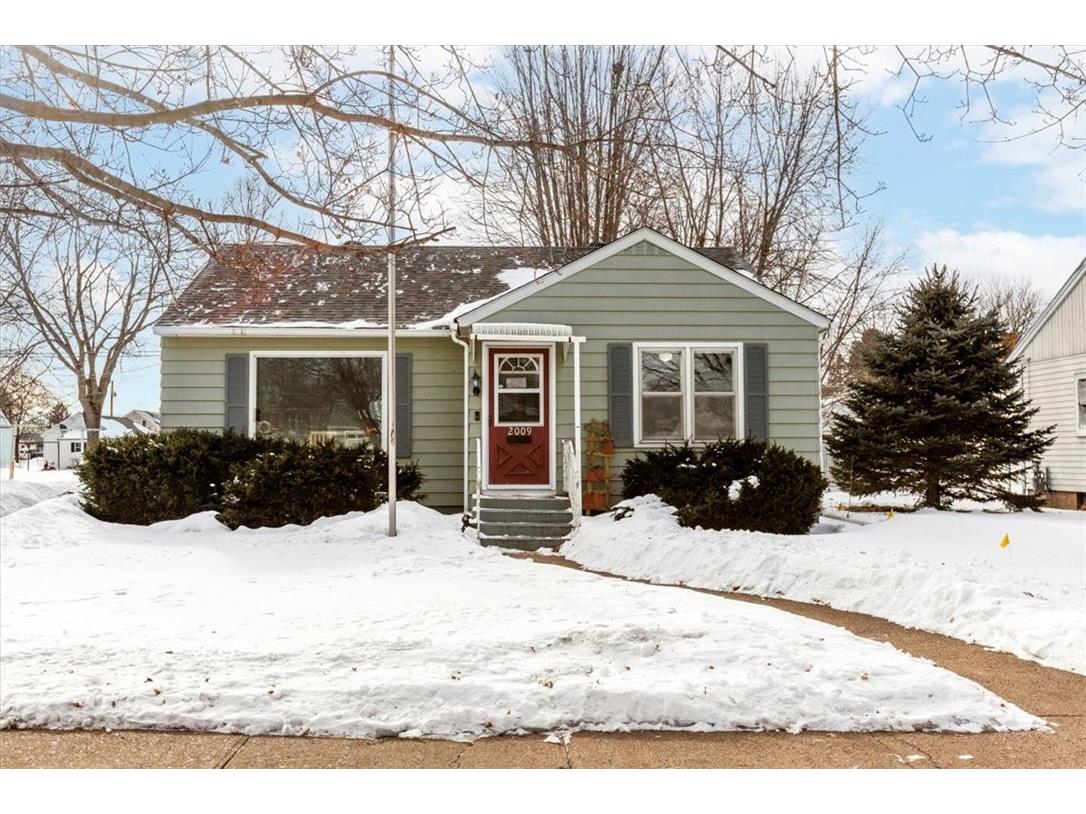 2009 Valmont Avenue Eau Claire WI 54701 1598146 image1