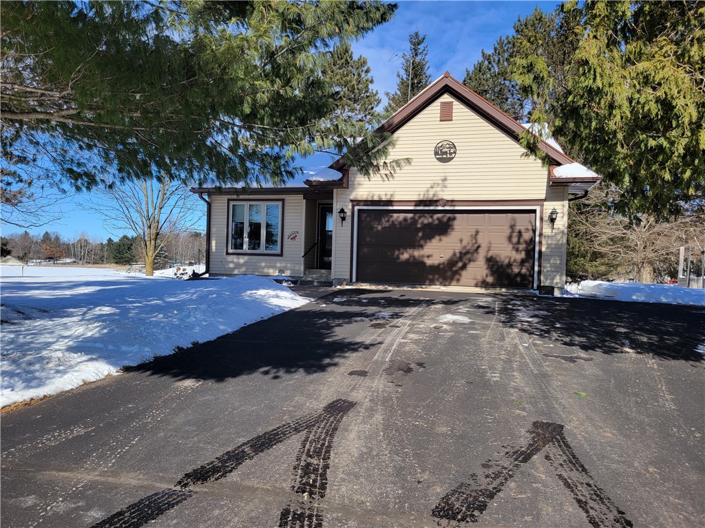 201 99th Avenue Clayton WI 54004 - Gilbert Lake 1589069 image1