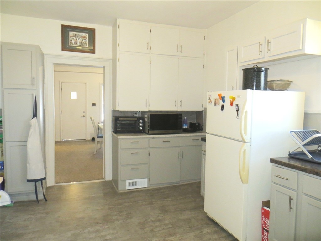 201 E School Street #1&2 Thorp WI 54771 1590670 image15