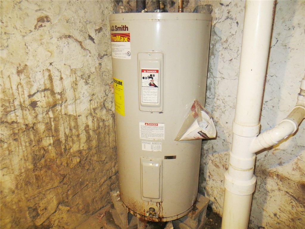 201 E School Street #1&2 Thorp WI 54771 1590670 image26