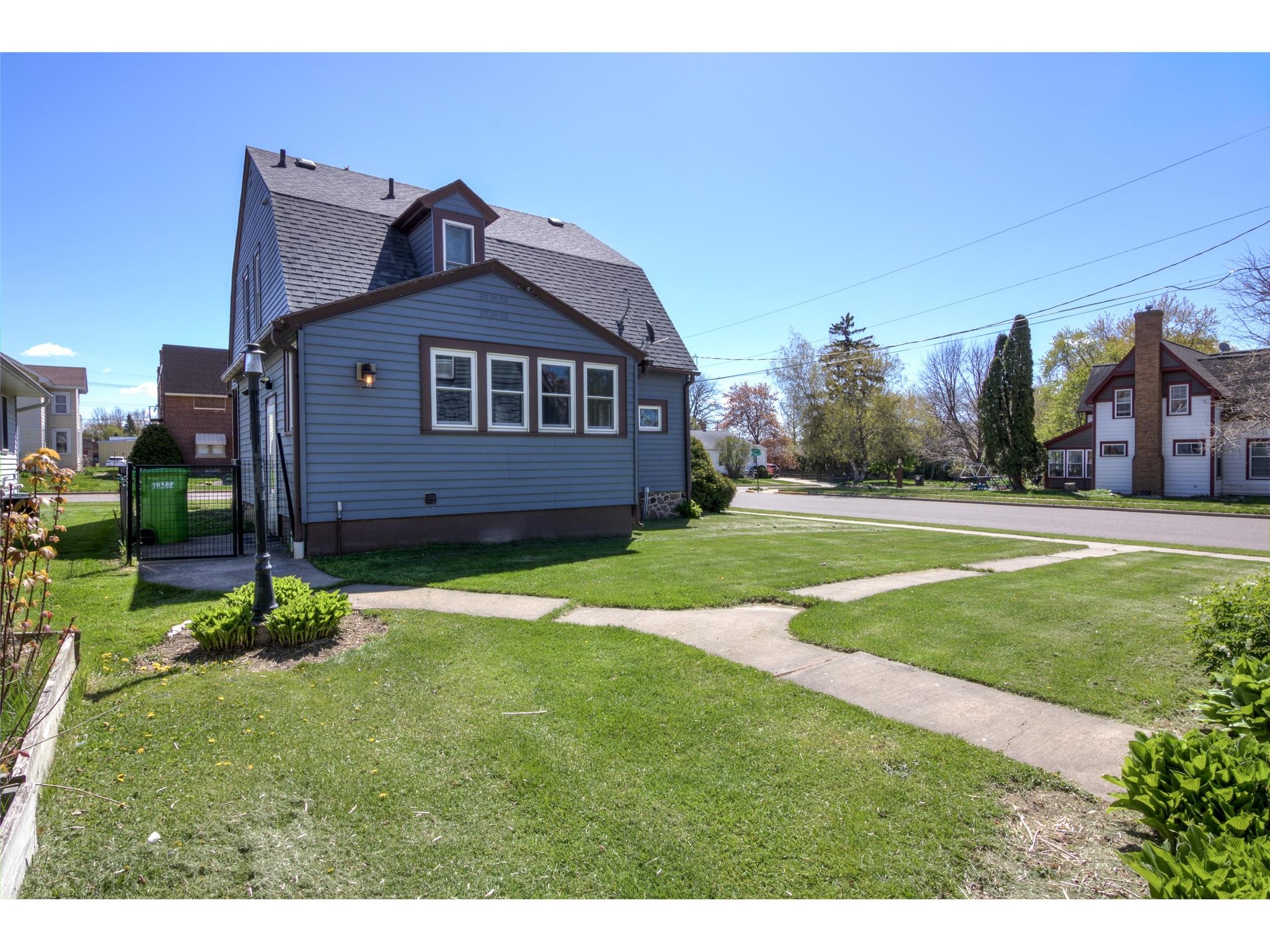 201 N Lincoln Street Thorp WI 54771 1601196 image37