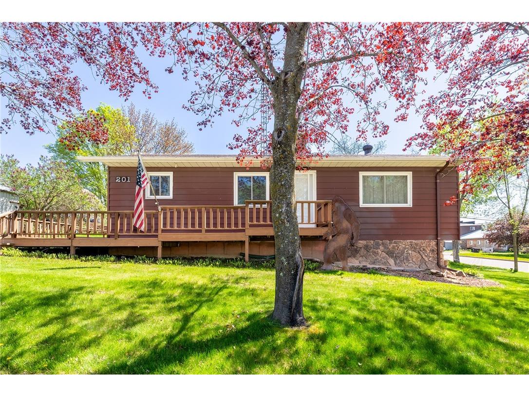 201 Thomas Street Cornell WI 54732 1591475 image1
