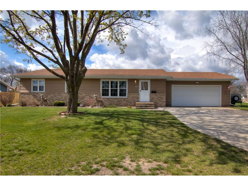 2010 Crestview Drive Eau Claire WI 54703 1581390 image1