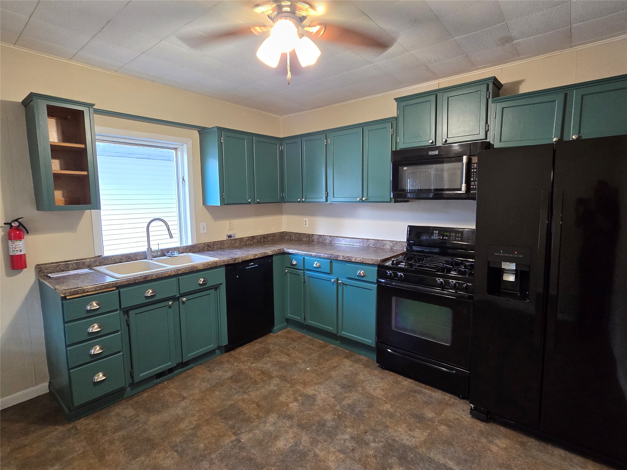 202 E Gates Street Rice Lake WI 54868 1602361 image7