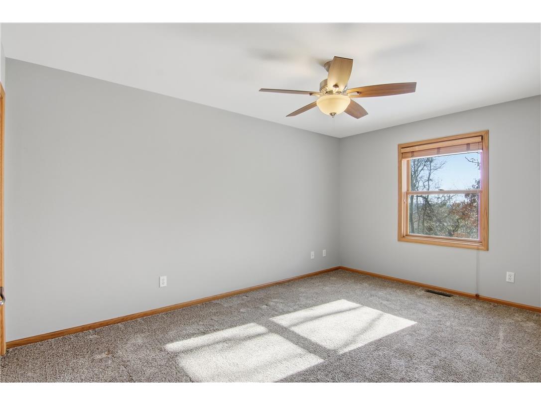 2021 High Point Drive Altoona WI 54720 1597973 image16
