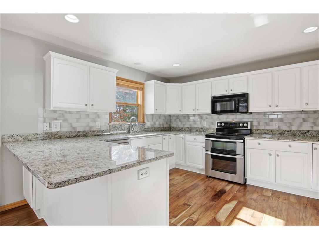 2021 High Point Drive Altoona WI 54720 1597973 image6