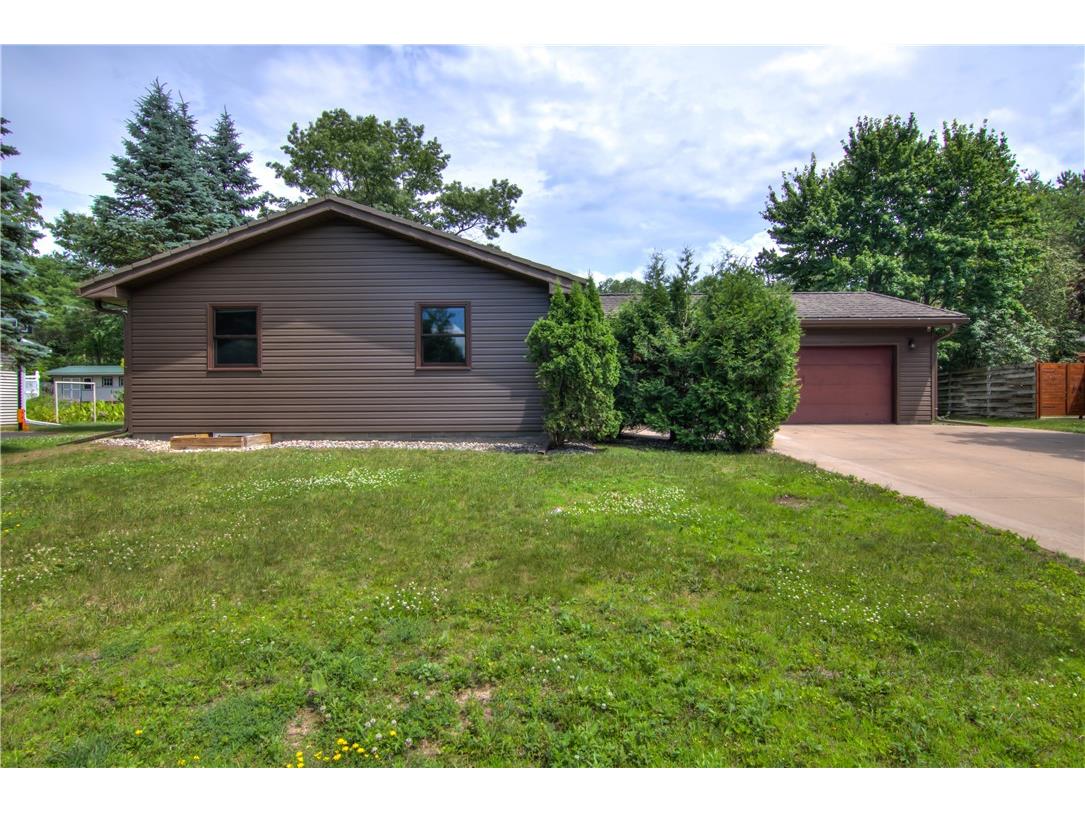 2025 Severson Street Eau Claire WI 54703 1592992 image1