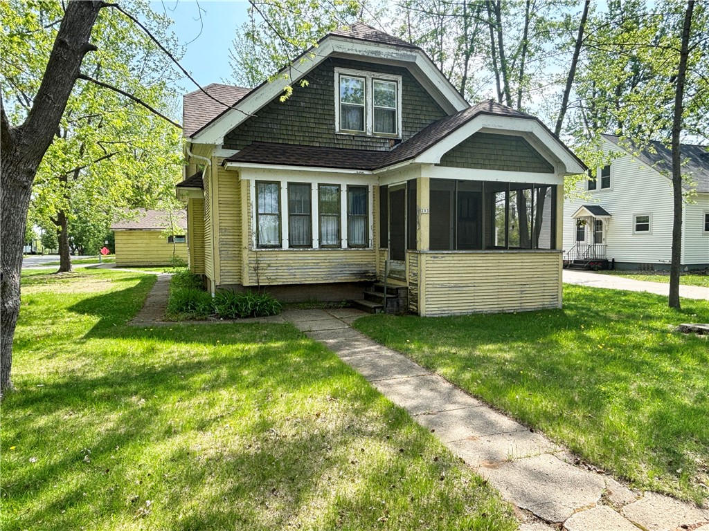 203 Reuter Avenue Rice Lake WI 54868 1591692 image1