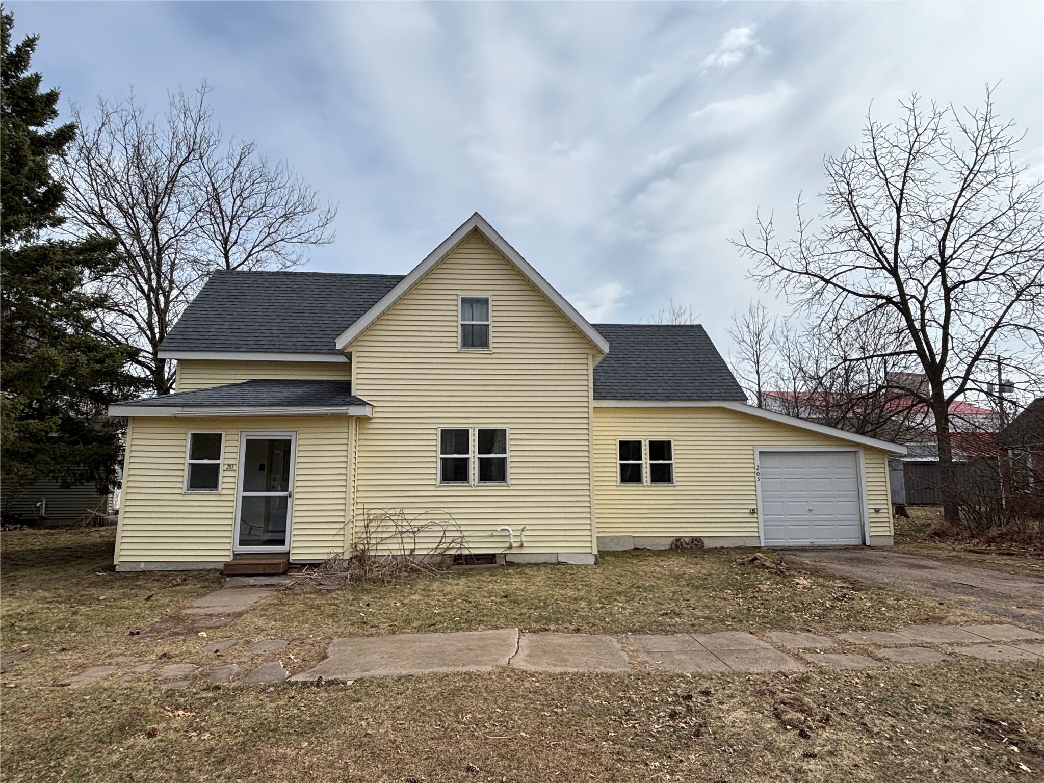 203 S 9th Street Cameron WI 54822 1599595 image1