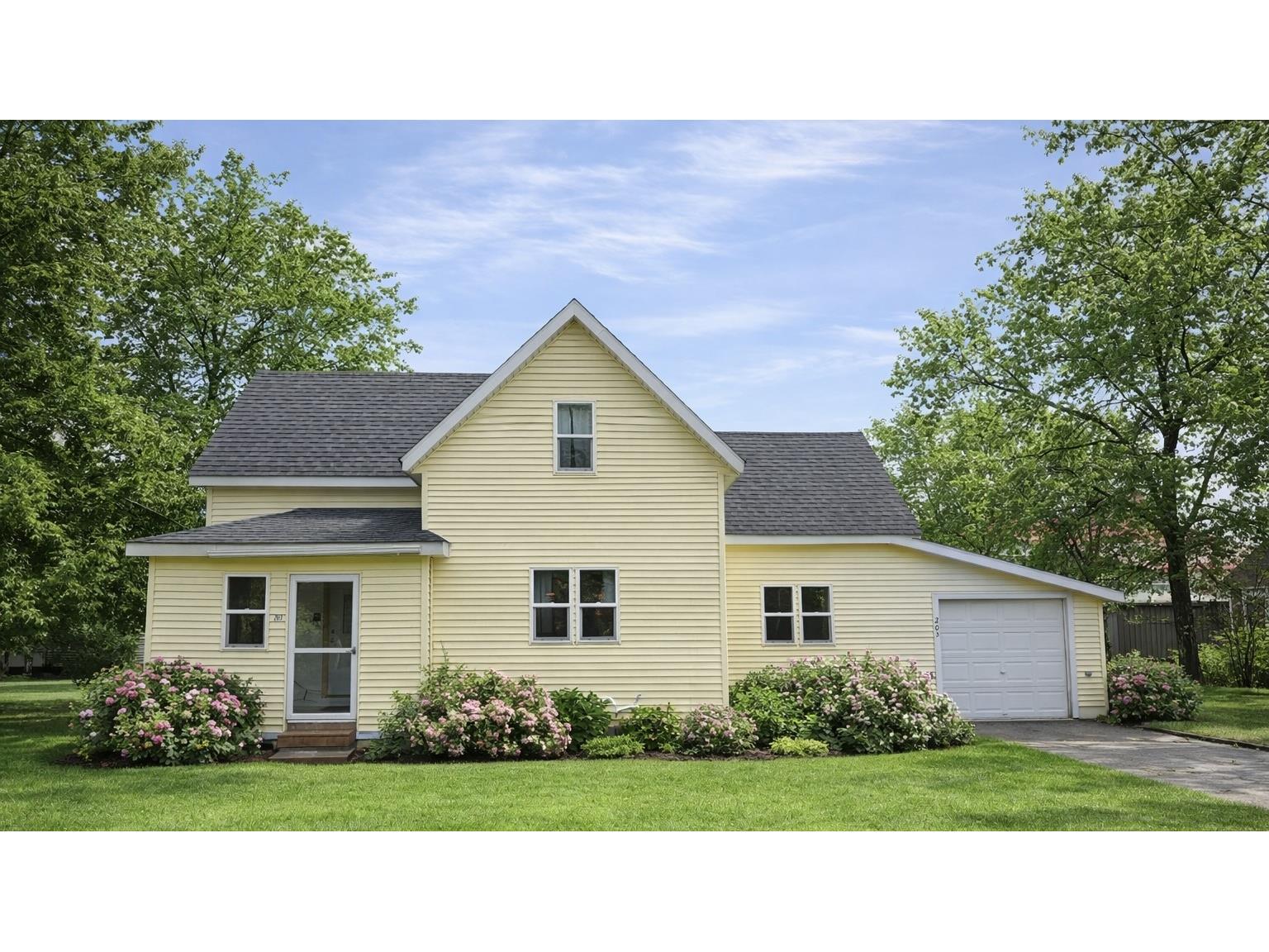 203 S 9th Street Cameron WI 54822 1599595 image43