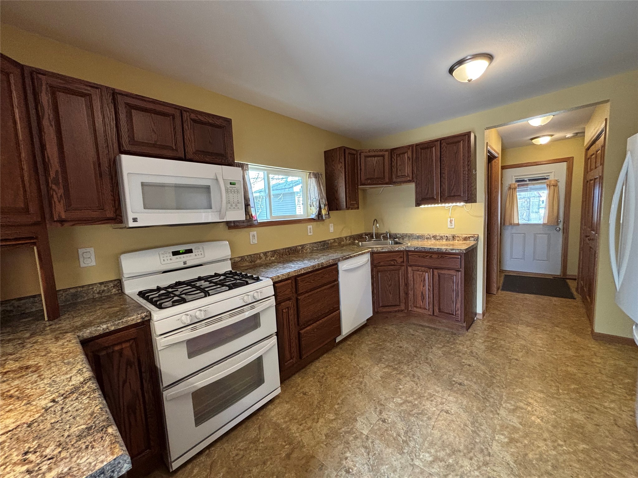 203 S 9th Street Cameron WI 54822 1599595 image6