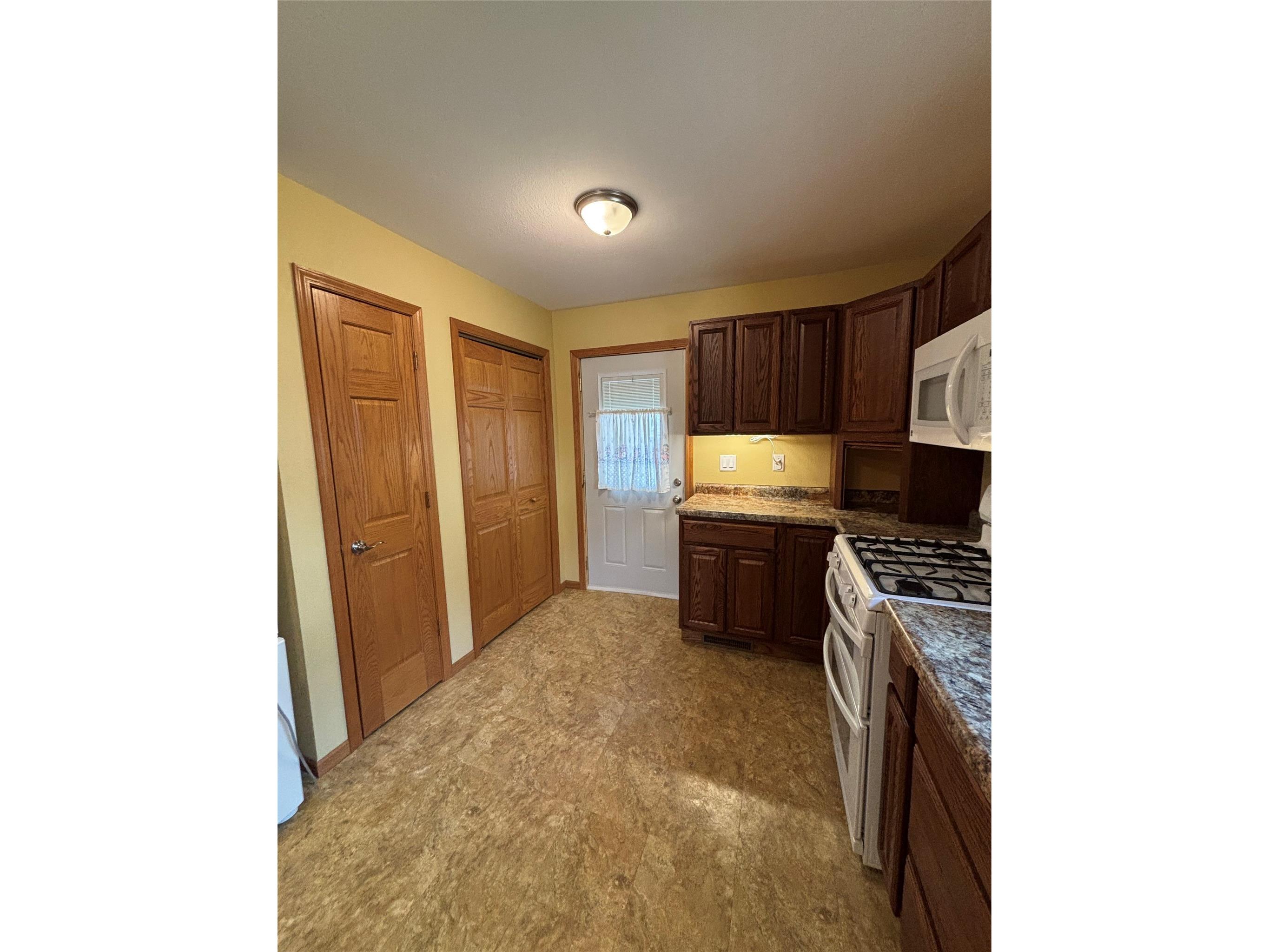 203 S 9th Street Cameron WI 54822 1599595 image9