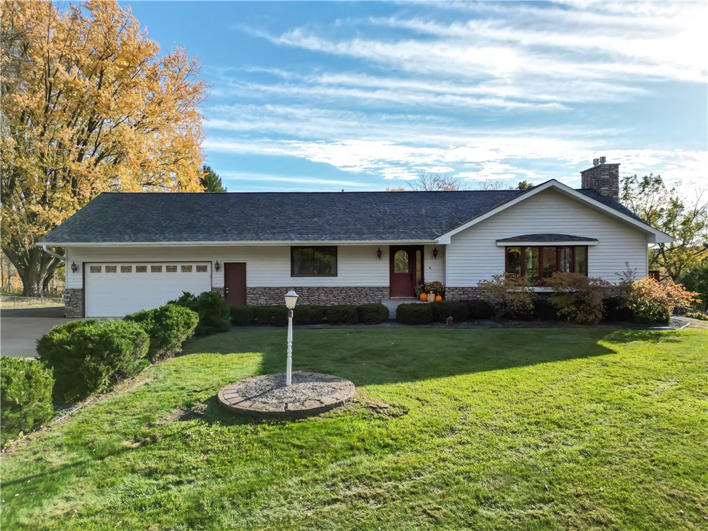 2039 N Town Hall Road Eau Claire WI 54703 1598634 image1