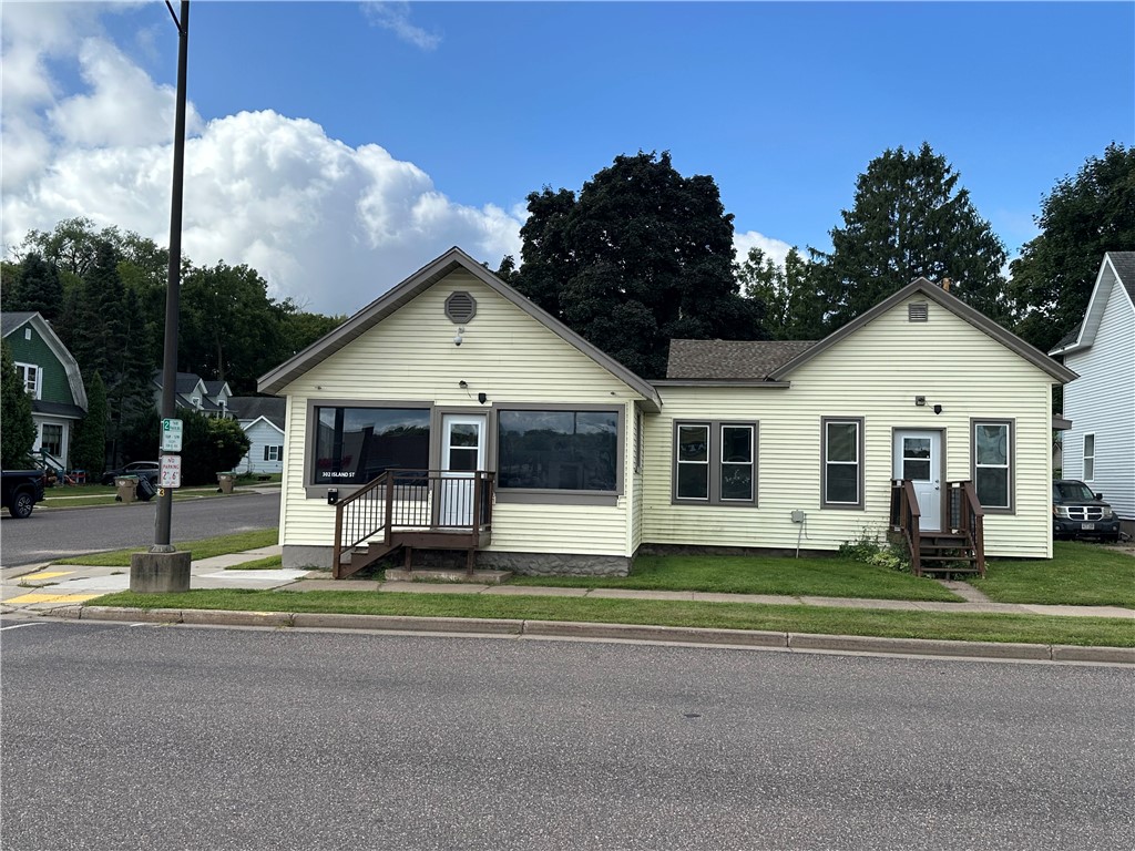 204 W Grand Avenue #1 & 2 Chippewa Falls WI 54729 1595315 image1