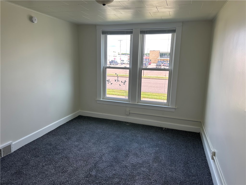 204 W Grand Avenue #1 & 2 Chippewa Falls WI 54729 1595315 image18