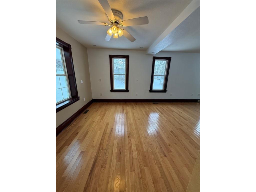 204 W Main Avenue Wheeler WI 54772 1597411 image15