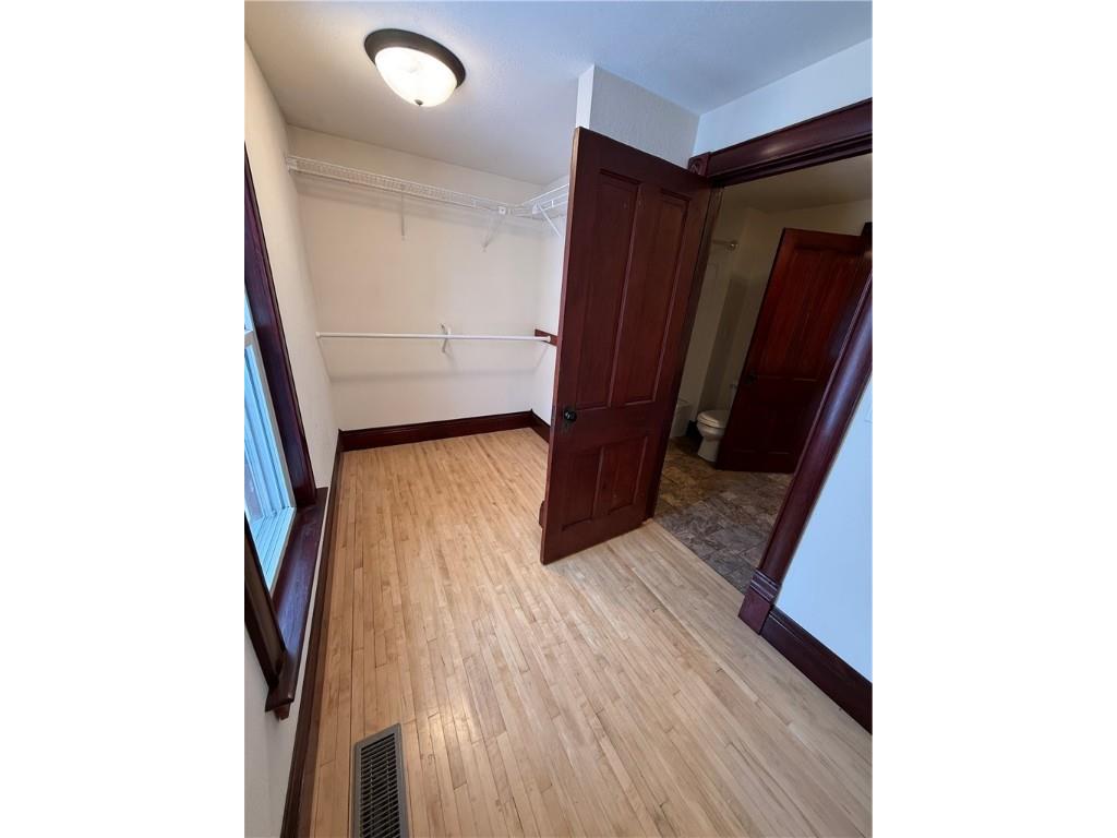 204 W Main Avenue Wheeler WI 54772 1597411 image25