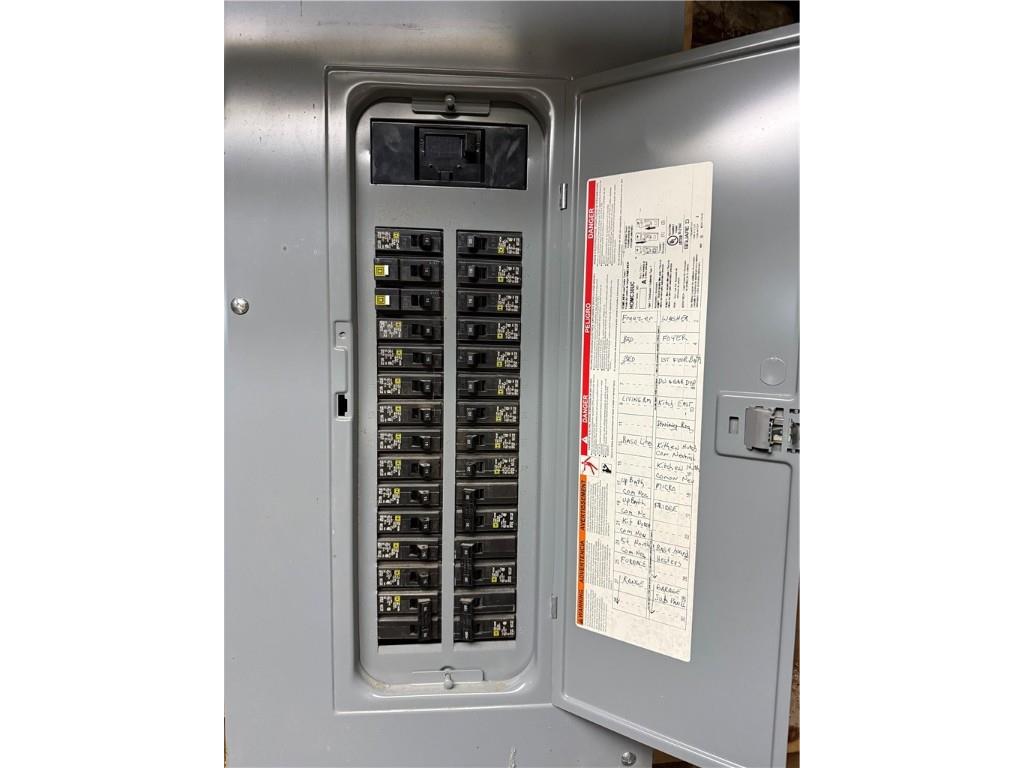 204 W Main Avenue Wheeler WI 54772 1597411 image33