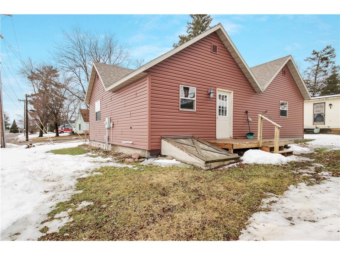 205 E Chippewa Street Cadott WI 54727 1571220 image1