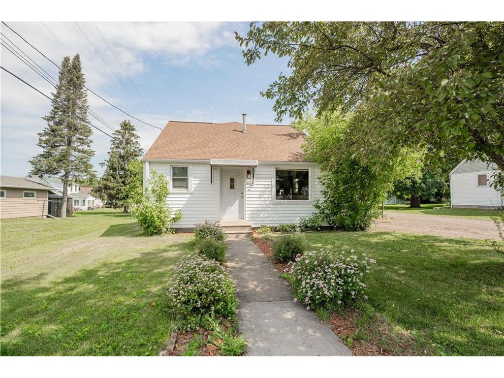 205 E Elm Street, Thorp, WI 54771 MLS 1555007 Edina Realty