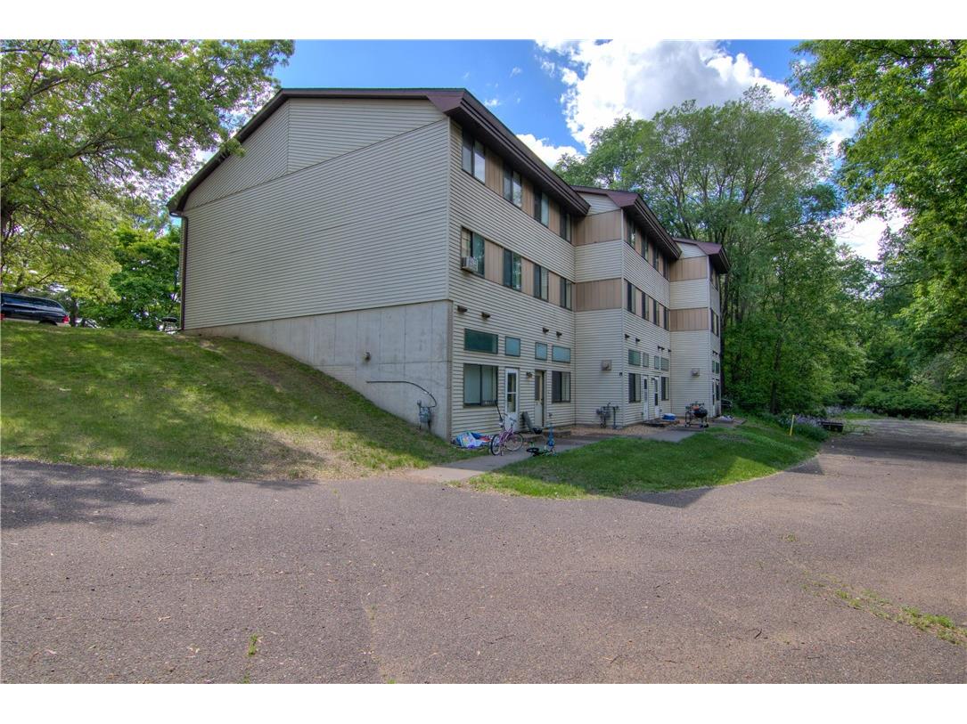 205 Galloway Court #4 Menomonie WI 54751 1591757 image2