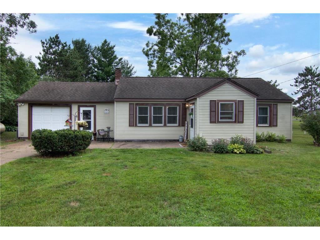 205 W South Avenue, Chippewa Falls, WI, 54729 MLS 1555997 Edina Realty