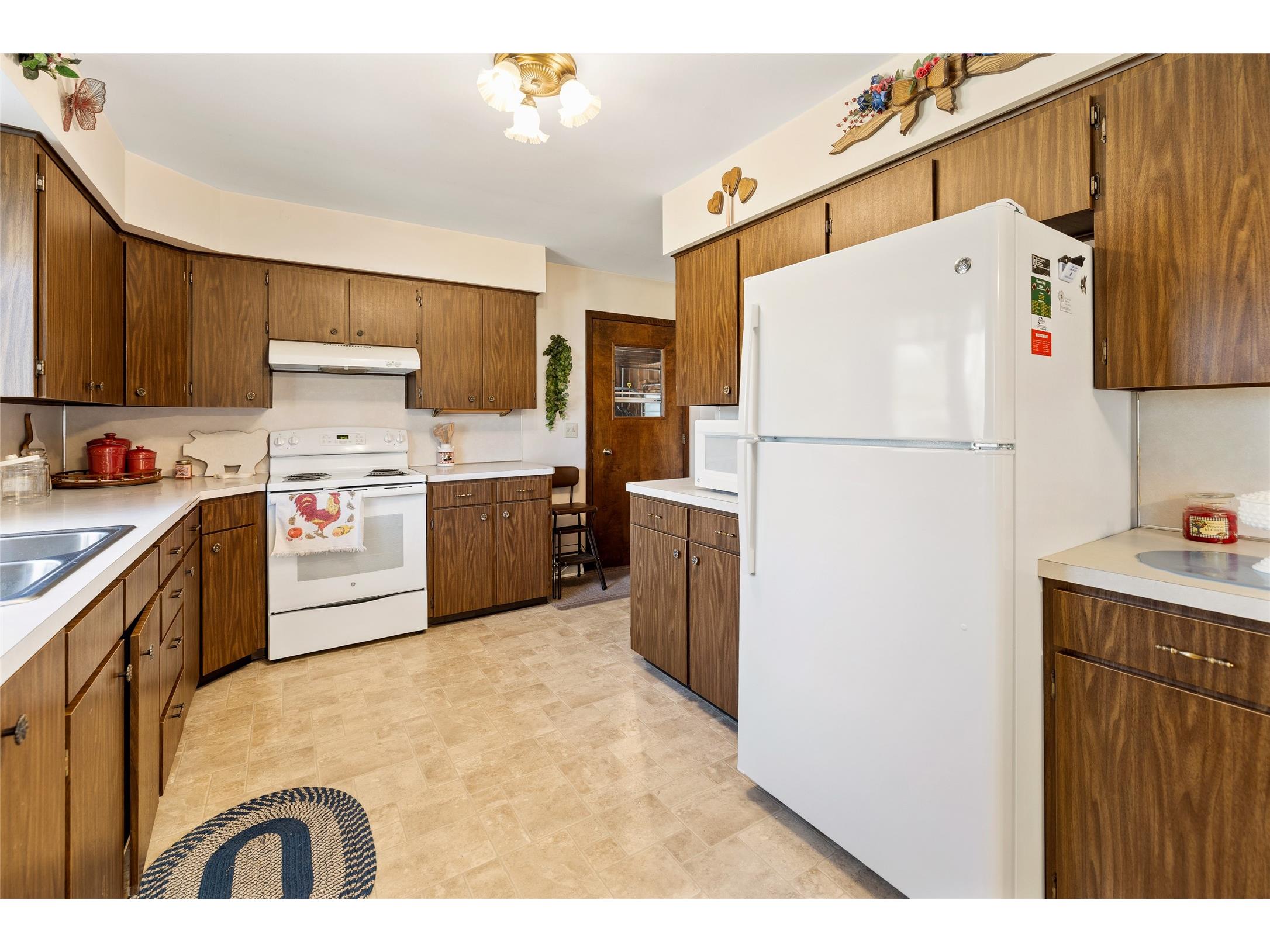 206 W Hickory St Abbotsford WI 54405 1599685 image6