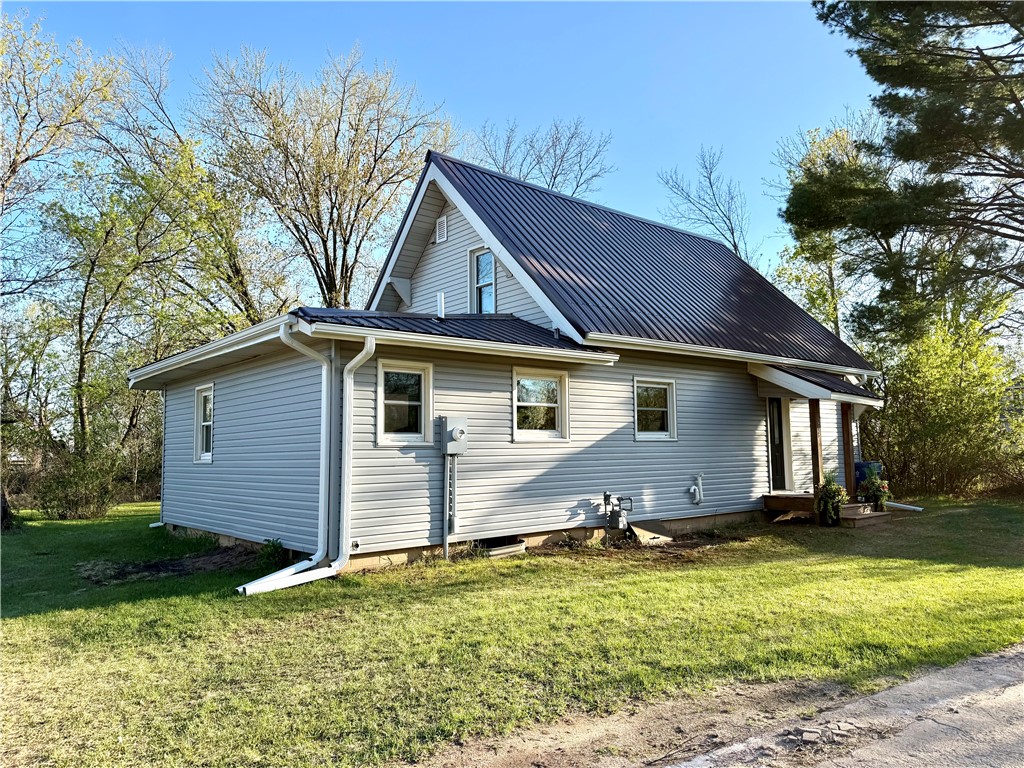 208 N 7th Street Cameron WI 54822 1591400 image1